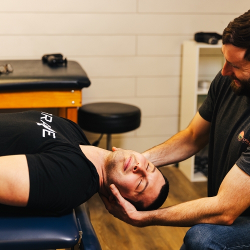assisted-stretching-Foothills-Physical-Therapy-Group-Knoxville-TN