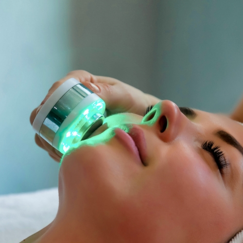 LED-light-therapy-Summit-Bodyworks-At-Foothills-Knoxville-TN